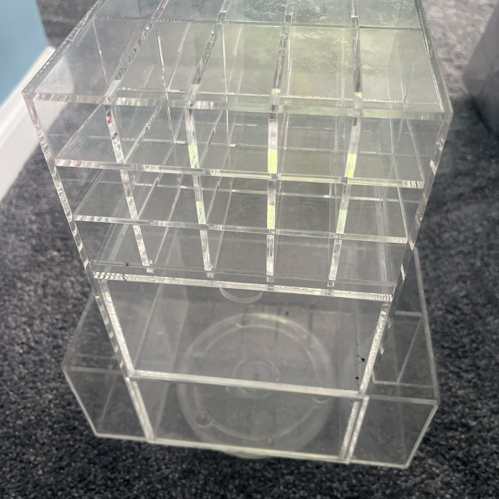 Rotating Makeup Organizer